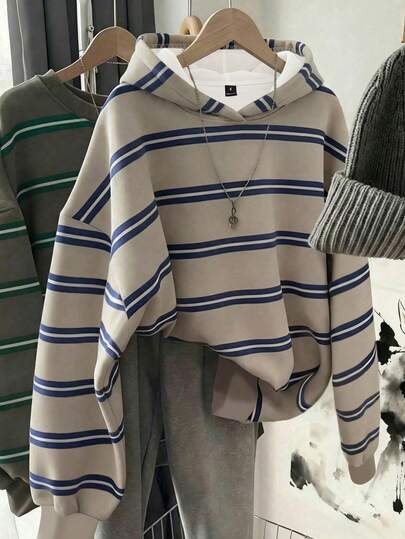 SHEIN EZwear 大码女式条纹连帽卫衣，适合秋冬季穿着