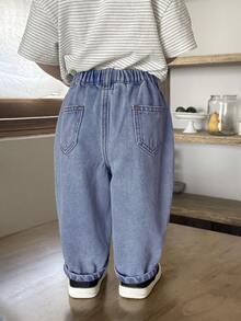 SHEIN Baby Boys Casual Soft Retro Vintage Washed Baggy Blue Denim Tapered Pants,For Baby Spring Summer Clothes Daily Wear Outfits - Medium Wash - View 2