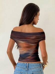 Aloruh 性感棕色扎染印花金属装饰不对称肩针织T恤，棕色上衣，适合优雅约会、机场穿搭、Y2K风格上衣 - 白色 - 查看 2