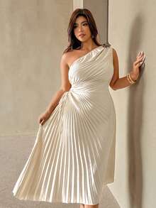 Auralis Damen Weißes Sommer Elegantes Hochzeitsgast Urlaubs Plissee Kleid, Ein-Schulter Ausgeschnittene Taille Metall Schnalle Asymmetrischer Saum Luxus Party Kleid - Aprikosenfarben - Übersicht 6
