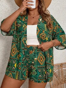 SHEIN CURVE+ Curve 尺码 US22 音乐节、海滨度假、波西米亚风女士几何印花七分袖和服衬衫及短裤休闲两件套 - 綠色 - 查看 3