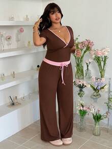 SHEIN EZwear Bộ đồ nữ cỡ lớn kiểu dáng thường ngày gồm áo thun ngắn tay cổ chữ V sâu và quần dài. - màu nâu - Xem 5