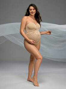 Cheriluna Maternity Bộ áo liền quần gợi cảm phối ren hoa dành cho bà bầu - Màu be - Xem 6