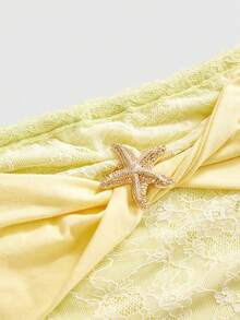 ROMWE Avant Top tube de style vacances pour femmes, style romantique avec mélange de matériaux, dentelle et décoration étoile de mer - Jaune citron - Voir 3