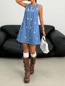 SHEIN Đầm denim xanh không tay cổ tròn thêu hoa cúc cho thiếu nữ - Màu xanh lam - Xem 5
