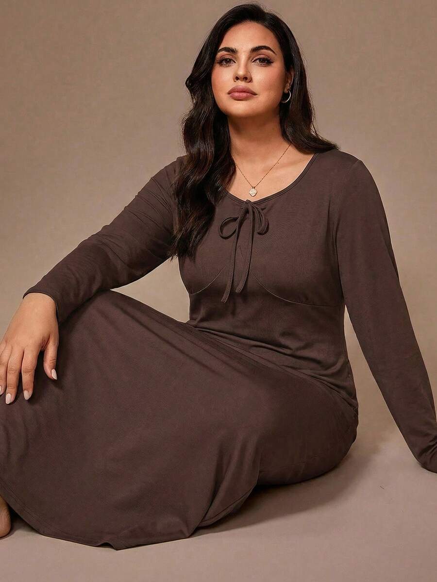 大码女式休闲V领针织中长连衣裙，可作外套穿着 - 棕色 - 查看 1