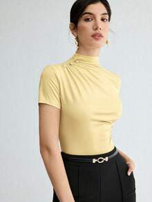 BizChic Áo thun nữ tay ngắn xếp ly màu trơn thanh lịch, phù hợp cho nhiều dịp: công sở, trang trọng, đi làm, thường ngày, lãng mạn, phong cách retro thập niên 90, tiệc tùng, đám cưới, lễ tốt nghiệp, dễ phối đồ. - Màu vàng - Xem 3