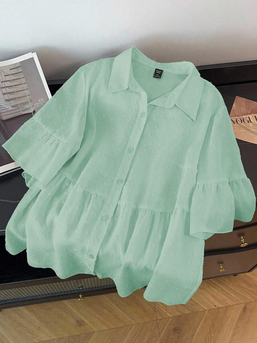 GlowEve CURVE Camisa casual de talla grande para mujer de un solo pecho con volantes en el bajo, de unicolor - verde menta - Ver 1