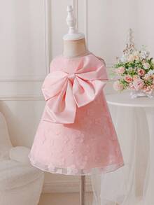 SHEIN Glamorique Kids 女婴公主裙，粉色公主裙，粉色3D立体花朵网纱裙，前襟蝴蝶结装饰，A字裙，可爱，生日派对，婚礼，节日，正式场合，花童，中东，欧美，粉色连衣裙，派对连衣裙，幼儿连衣裙，蝴蝶结连衣裙，女婴连衣裙，婴儿派对连衣裙，粉色婴儿连衣裙，花朵刺绣连衣裙，女婴派对连衣裙，女婴蝴蝶结连衣裙，女婴派对服装 - 粉色 - 查看 8