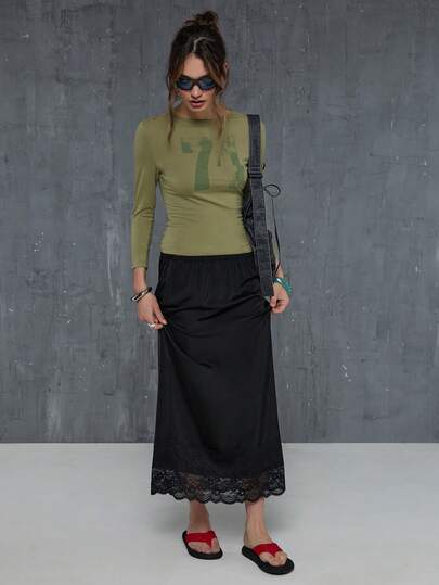 COUREZ Quarter Length Sleeve Fitted T-Shirt With Front Collegiate Washed Print /Y2K Spring Clothes For Women Green Tops Long Sleeve Tops Cute Tops For Women Going Out Outfits Summer Outfits Festival Outfits Concert Outfits Summer Clothes For Women