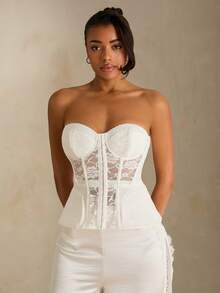 SHEIN Glamour 女士撞色蕾丝前扣吊带背心式上衣束身胸衣无肩带束身胸衣白色蕾丝上衣带骨束身胸衣女士束身胸衣 - 白色 - 查看 1
