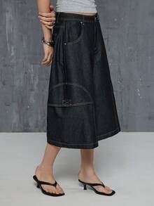 COUREZ Low Rise Oversized Skate Jorts With Seaming Detail In Rinse Black Denim /Y2K Summer Clothes For Women Summer Outfits For Women Festival Outfits Concert Outfits Summer Bottoms - Black - View 2