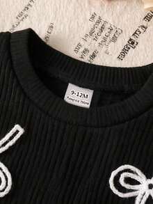 SHEIN Playful Pals 女婴黑色罗纹短袖T恤和蓝色蝴蝶结长裤两件套休闲装 - 黑色 - 查看 5