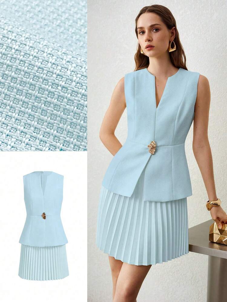 HIGH-QUALITY FASHIONABLE & ELEGANT SLEEVELESS NOTCH NECK DRESS WITH PLEATED HEM & BUTTON DECOR, SUITABLE FOR WORK, SPRING/SUMMER