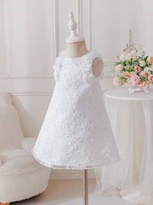 SHEIN Glamorique Kids 女婴公主裙，花童礼服，白色刺绣网纱裙，A字裙摆，3D立体花朵装饰，生日派对，婚礼节日正式礼服，欧美风，中东风，可爱优雅的正式礼服 - 白色 - 查看 9
