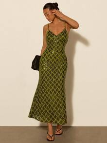 COSMINA Women's Sequin Mermaid Hem Elegant Spaghetti Strap Mid-Length Dress - Green - View 1