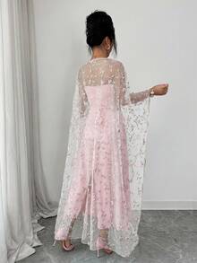 SHEIN Raffinéa 优雅刺绣花卉饰边抹胸连衣裙搭配薄纱罩衫，性感迷人，两件套设计，适合派对和聚会，春夏皆宜。 - 粉色 - 查看 2