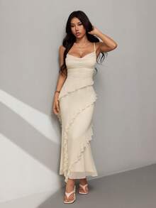 SHEIN PETITE Đầm nữ thanh lịch, gợi cảm, lãng mạn với bèo nhún ở eo, cổ khoét sâu và lưng hở, thích hợp cho hẹn hò, lễ tốt nghiệp, dạ hội, mùa xuân/hè. - Trắng ngà - Xem 5