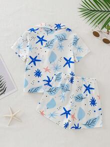 2 piezas Conjunto de pijama de niño pequeño con camisa tipo polo con estampado de estrella de mar y hojas y pantalón corto, de tela de punto suave y retardante de llamas - Blanco - Ver 3