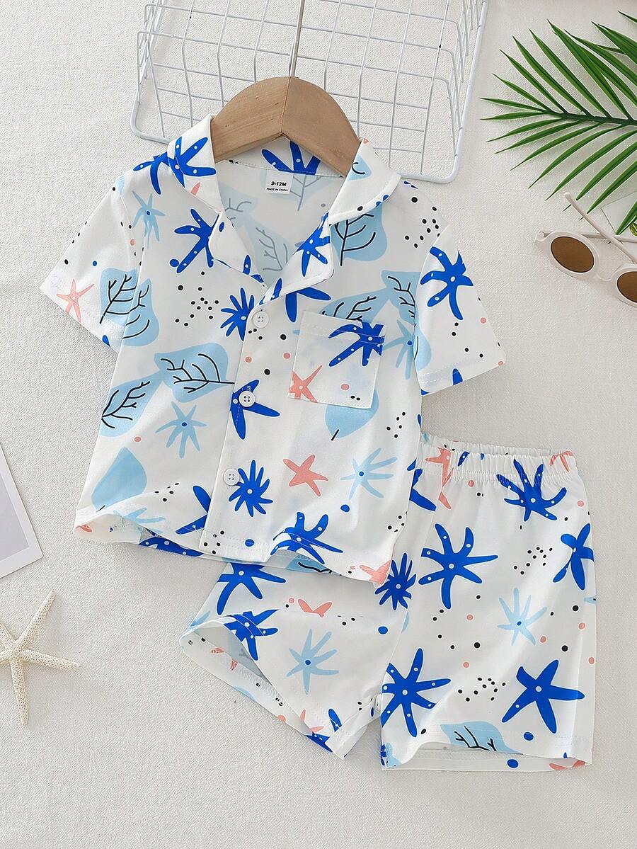 2 piezas Conjunto de pijama de niño pequeño con camisa tipo polo con estampado de estrella de mar y hojas y pantalón corto, de tela de punto suave y retardante de llamas - Blanco - Ver 1