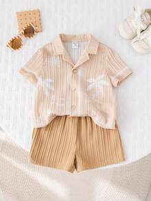 SHEIN 2pcs Baby Boy Summer Casual White Textured Short Sleeve Shirt And Shorts Set, Holiday Shirt Outfit - Multicolor - View 5
