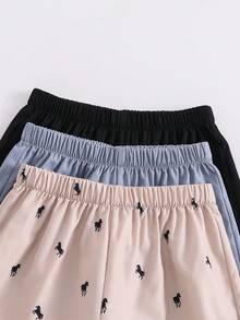 SHEIN 3件套/买二送一 男童休闲简约工装短裤套装，运动服套装 - 黑色短裤、卡其色短裤、蓝色短裤，适合春夏季节、外出、情人节、约会、旅行、度假、家庭聚会、返校、婚礼、晚宴、运动、生日派对等场合。 - 彩色 - 查看 6