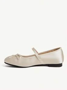 CUCCOO CHICEST Giày nữ thời trang, giày bệt nữ thoải mái, giày casual đa năng, giày đi nghỉ mát, giày hẹn hò, giày thanh lịch, thiết kế nơ, giày phong cách sinh viên, giày đi làm hàng ngày, giày hẹn hò ngoài phố, giày nữ phong cách ngọt ngào và cá tính. - Màu be - Xem 4