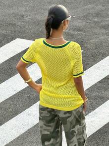 Muchica 女士夏季休闲运动街头巴西国旗字母图案撞色包边镂空针织上衣 - 彩色 - 查看 2