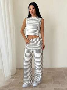 SHEIN PETITE Bộ đồ nữ 2 món gồm áo tank top và quần dài kẻ sọc, kiểu dáng thường ngày. - Đen và trắng - Xem 3