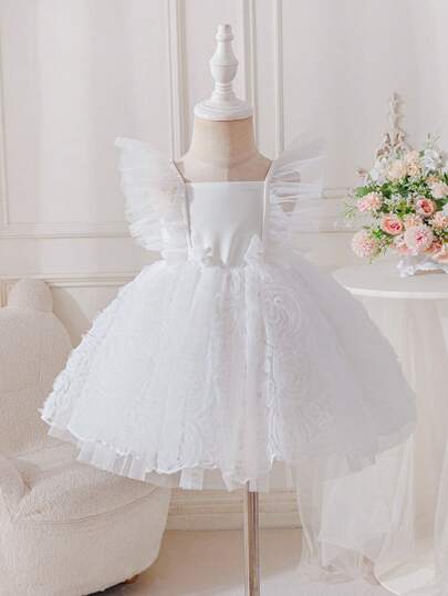 SHEIN Glamorique Kids 女婴夏季韩版修身可爱白色编织拼接网纱荷叶边蝴蝶结装饰连衣裙