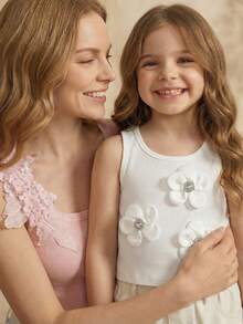 SHEIN Genkimix Kids Young Girls White Floral Beaded Round Neck Camisole, Fashionable For Birthday, Vacation, Party, Summer Toddler Girl Sleeveless For Kids Spring Clothes For Kids Flower Dress For Kids Kids Clothes In Girls 3to 4 Years Of Age - White - View 11