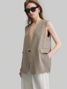 Ontre 2025春夏新款休闲宽松卡其色女式马甲外套，都市休闲风，现代都市休闲时尚商务休闲女装，低调复古优雅，轻松打造高端都市通勤装扮，高品质机场女装，高端面料，高端优雅复古邮轮婚礼宾客着装 - 卡其色 - 查看 5