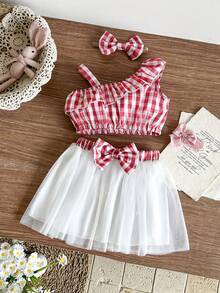 SHEIN Bộ áo thun và chân váy kẻ caro dễ thương cho bé gái, cổ áo bất đối xứng. - Đỏ - Xem 1