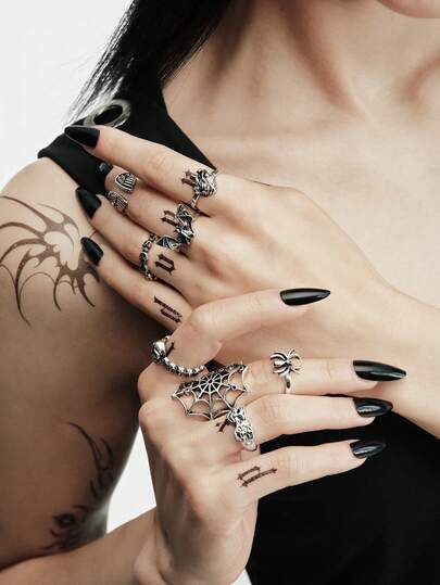 MortiRose Một chiếc nhẫn nữ thời trang và cổ điển bán chạy, có thể đeo cùng nhiều loại trang phục và có thể đeo hàng ngày. Phong cách Goth/Gothic/Punk/Grunge/Dark Gothic, thời trang đường phố, mùa hè/lễ hội/dạ hội/tiệc tùng, cổ điển, màu đen.