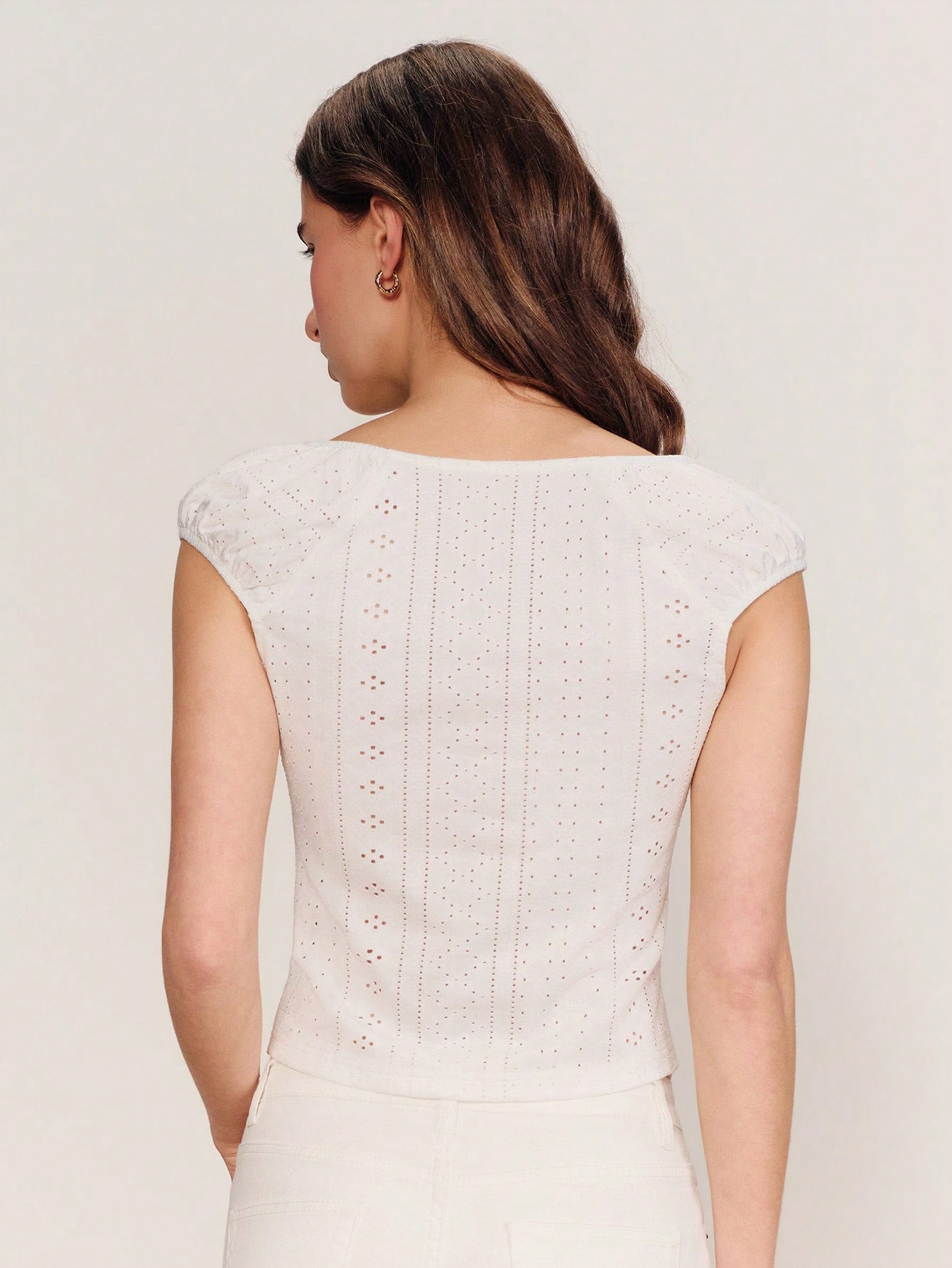 White Broidery Anglais Jersey V Neckline Top With Puff Sleeves And Blue Stitch Spring Summer Outings Spring Summer French Style Parisian Style Vacation Top European Holiday Top Embroidered Top Floral Top White Top V-Neck Top