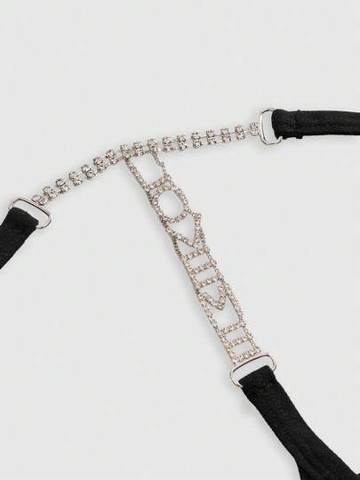 ROMWE Quần lót G-string nữ kiểu Gothic với dây xích kim loại hình bướm.