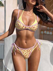 Swim Vcay Bộ bikini 2 mảnh Swim Mod mới về dành cho nữ, kiểu dáng thanh lịch, gợi cảm, phong cách Boho dễ thương, nền vàng phối họa tiết hoa đỏ và viền kẻ caro hồng, áo tam giác và quần buộc dây bên hông - Đồ bơi phong cách Cottagecore ngọt ngào - Dây buộc điều chỉnh tôn dáng, mang đến cảm giác mùa hè biển cả - Hoàn hảo cho kỳ nghỉ hè trên bãi biển, tiệc bể bơi, lễ hội âm nhạc, đám cưới, trang phục nghỉ lễ mùa xuân, trang phục nghỉ dưỡng, kỳ nghỉ nhiệt đới. - Màu vàng - Xem 1