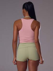 Musera Sport Atasan Olahraga Racer Back dengan Detail Lapisan Kontras untuk Aktivitas Olahraga, Gym, Pilates, Kebugaran, dan Kasual Sehari-hari (Hibiscus) - Berwarna merah muda - View 4