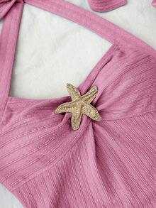 SHEIN 少女连衣裙，春夏新款，适合海滩度假，优雅纹理面料，露背系带，正面褶皱金属装饰，多层荷叶边下摆，俏皮迷你裙 - 玫紅色 - 查看 4
