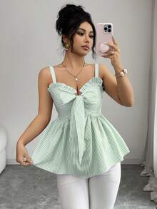 Qadelle Áo camisole nữ mùa xuân/hè mới, thiết kế thời trang với dây buộc, điểm nhấn nơ, sọc xanh trắng, ôm eo, gợi cảm và tôn dáng, đa năng cho mặc hàng ngày và hẹn hò. - màu xanh lá - Xem 8