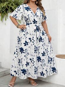 SHEIN CURVE+ 休闲复古大碎花宽松大码抽绳连衣裙，适合春夏穿着，适合丰满身材，适合度假穿着，飘逸连衣裙，女士沙滩装/沙滩裙/沙滩度假装/沙滩必备/毕业典礼/下午茶会连衣裙/夏季/乡村/沙滩度假装/沙滩装/沙滩服饰 - 彩色 - 查看 7