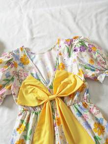SHEIN This Is A Dress For Tween Girls, Made Of Woven Jacquard Fabric. It's A Short-Sleeved, Backless Dress With A Deep V-Neck And Decorative Butterfly Motifs. The Dress Has An A-Line Silhouette, Making It An Elegant And Ladylike Garment Perfect For Girls To Wear To Parties And Gatherings In The Summer. - Yellow - View 11
