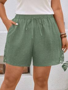 Linhara CURVE Plus Size Women Lace Hollow Pocket Casual Shorts - Dark Green - View 3