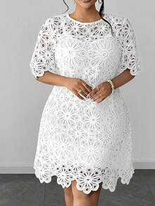 SHEIN CURVE+ Vestido de encaje con mangas cortas, cintura calada, adecuado para fiestas, vacaciones y viajes - Blanco - Ver 2