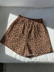 SHEIN EZwear 女士休闲复古迷彩豹纹中腰宽松短裤，飘逸短裤，返校季必备单品 - 彩色 - 查看 5