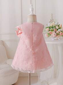 SHEIN Glamorique Kids 女婴公主裙，粉色公主裙，粉色3D立体花朵网纱裙，前襟蝴蝶结装饰，A字裙，可爱，生日派对，婚礼，节日，正式场合，花童，中东，欧美，粉色连衣裙，派对连衣裙，幼儿连衣裙，蝴蝶结连衣裙，女婴连衣裙，婴儿派对连衣裙，粉色婴儿连衣裙，花朵刺绣连衣裙，女婴派对连衣裙，女婴蝴蝶结连衣裙，女婴派对服装 - 粉色 - 查看 2