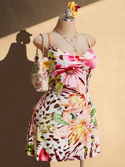 SHEIN ICON 大码修身亮片丝绒露背收腰迷你连衣裙