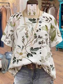 SHEIN LUNE CURVE Plus Size Women Floral Pattern Round Neck Short Sleeve Button Front Decor Casual Comfortable Blouse - Multicolor - View 1