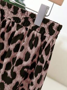 CosyJoli Plus Size Women Casual Leopard Print A-Line Ruffle Hem Shorts - Multicolor - View 3