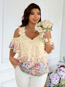 SHEIN Frenchy 大码女式印花露肩时尚上衣 - 杏色 - 查看 1